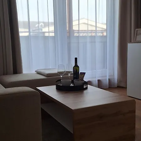 Apartament Ellis