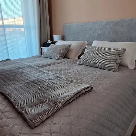 Apartament Ellis *