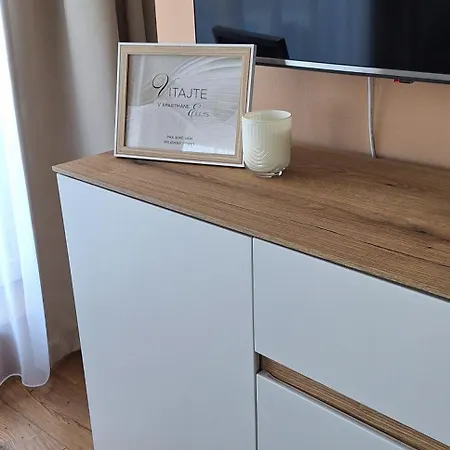 Ellis Apartament Podhájska