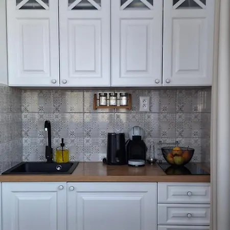 Ellis Apartament