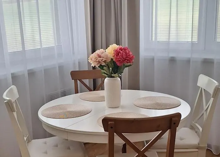 Ellis Апартаменты Подгайска