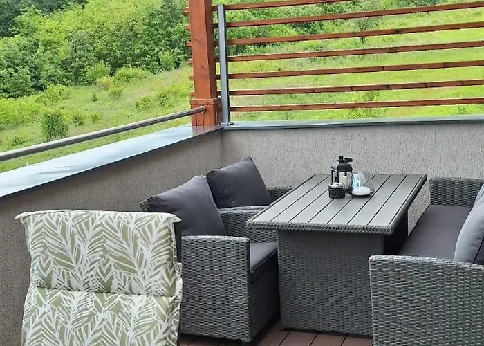 Ellis Апартаменты Подгайска